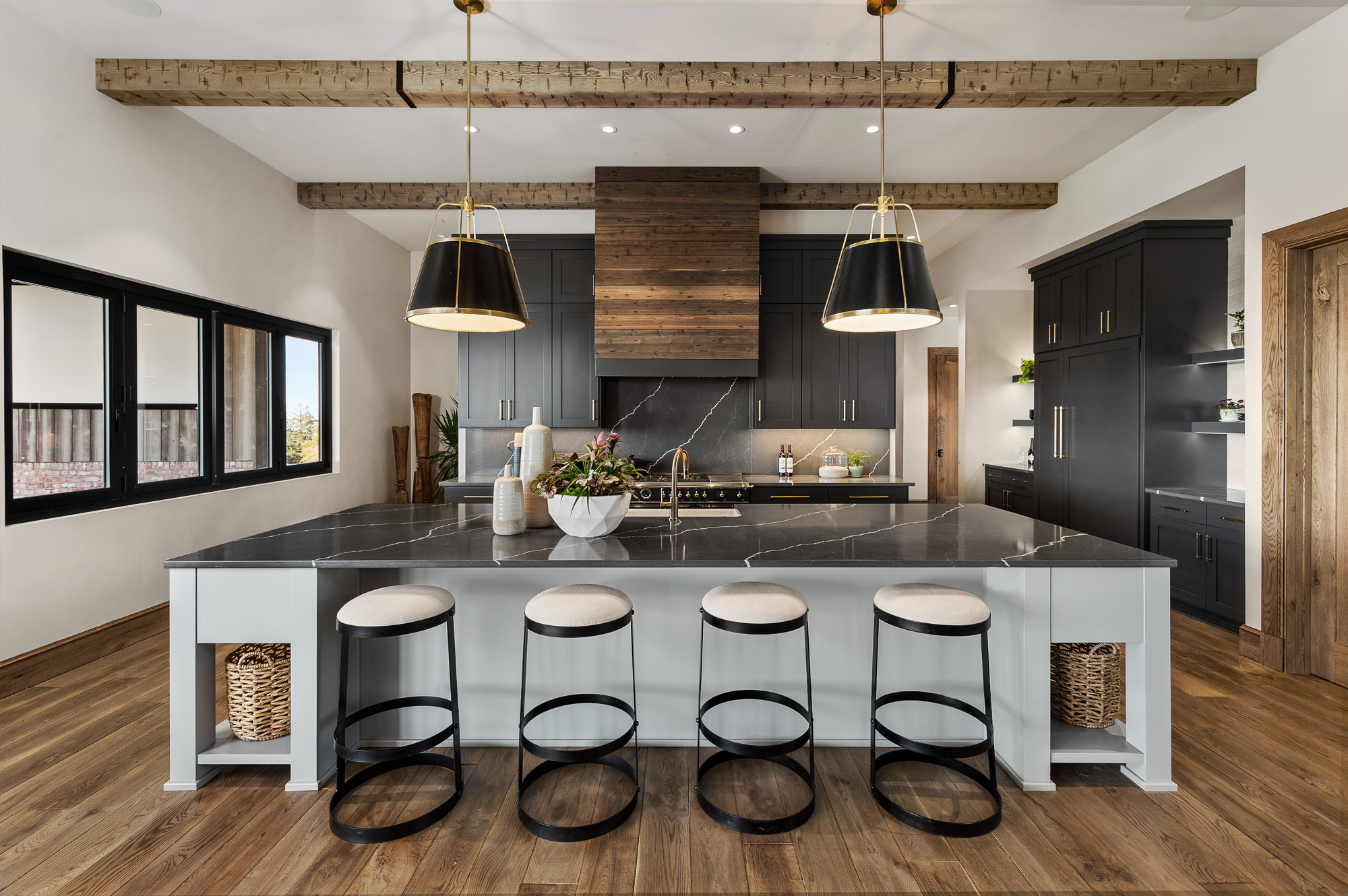 Bespoke Oregon kitchen with charcoal cabinetry